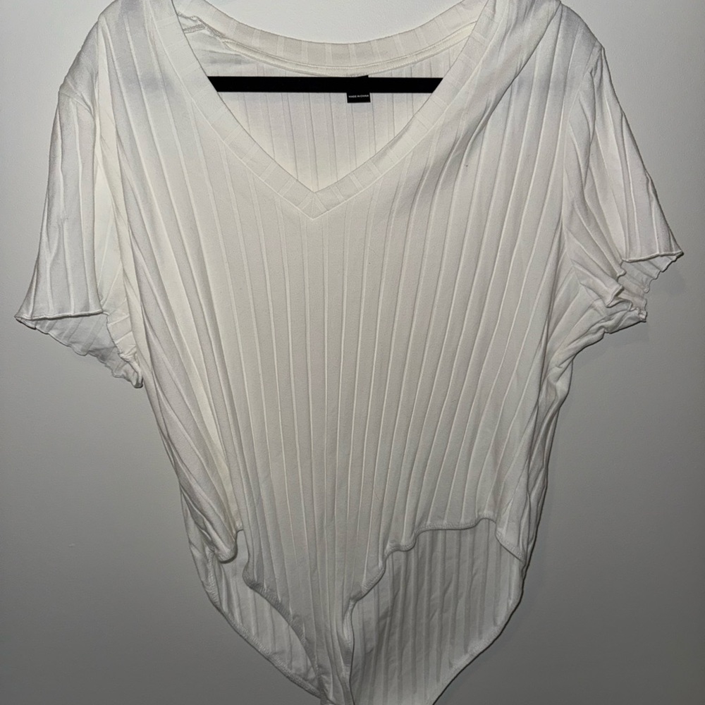 SHEIN White Ribbed Flutter Sleeve Tee